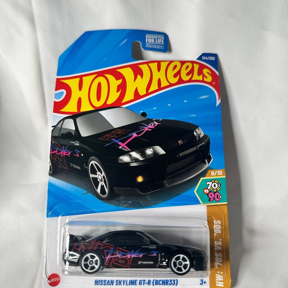 Black Nissan Skyline GT-R Hot Wheels Car